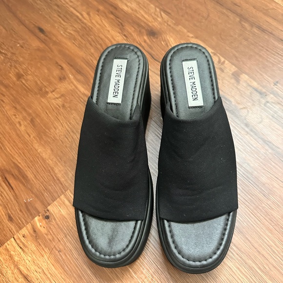 Steve Madden Shoes - Steve Madden black platform shoes like new